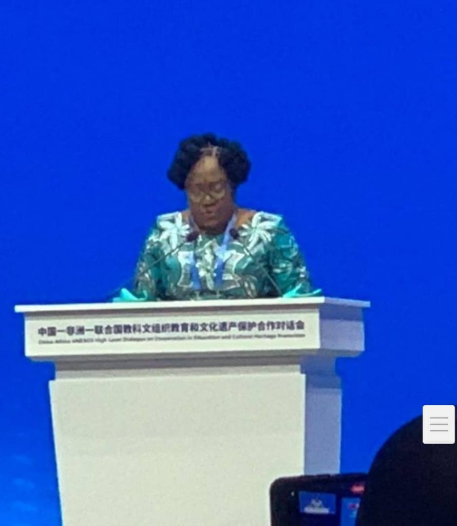 IMG-20240914-WA0360-890x1024 Chine-Afrique-Unesco: Dialogue de Haut Niveau en matière de coopération sur l'Éducation et de protection du Patrimoine Culturel à Beijing, la Ministre rd. congolaise de l'ESU marque les points