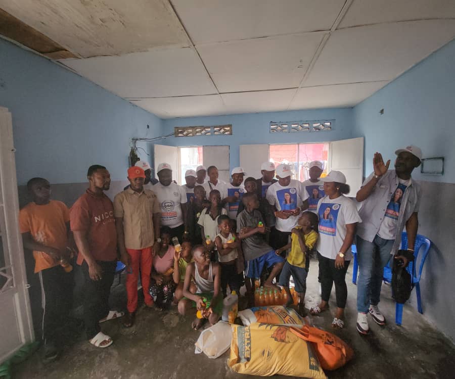 1001850051 Kinshasa : L'ASBL "Génération Grâce Neema" en mode générosité à l'orphelinat "Matthieu 25"
