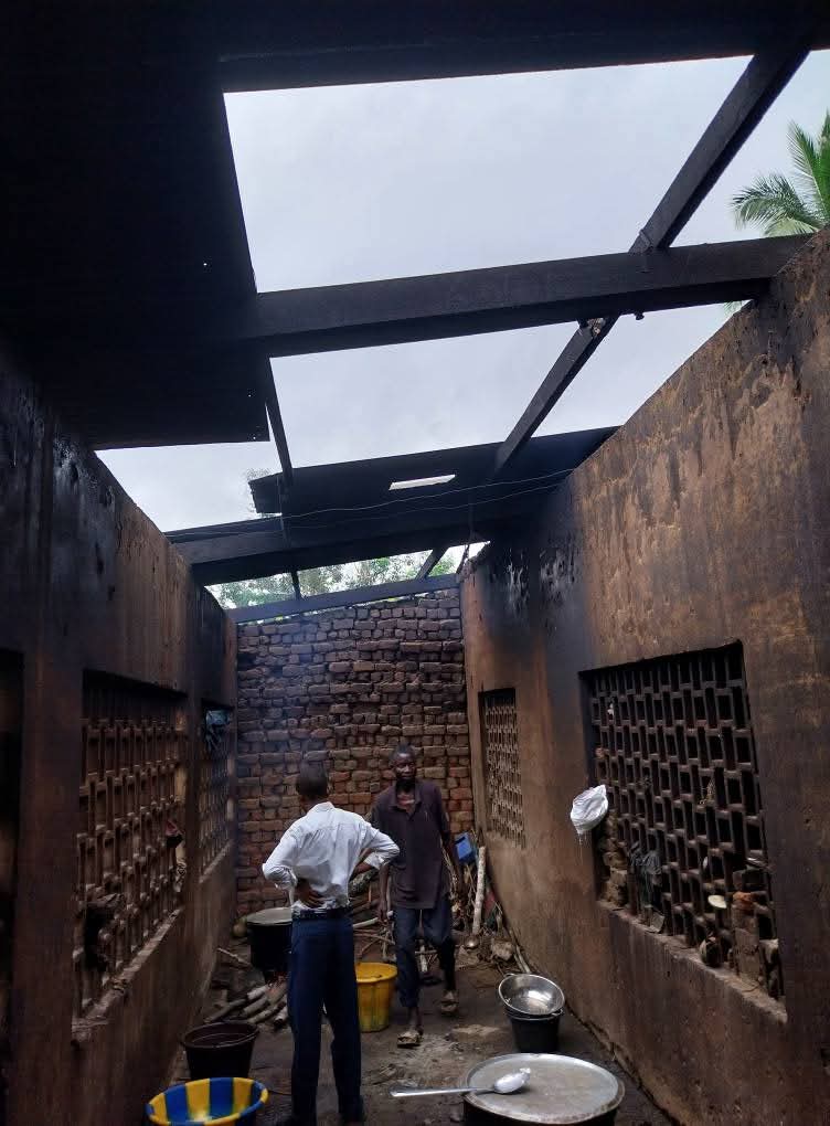 1002319834 RDC-Province du Mai-Ndombe : Une pluie torrentielle fait des dégâts matériels importants au petit séminaire Saint Louis de Gonzague de Bokoro