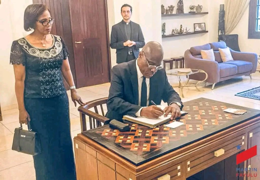 1002611169-1024x709 RDC-Décès du Pape François : Martin Fayulu présente ses condoléances au Nonce apostolique