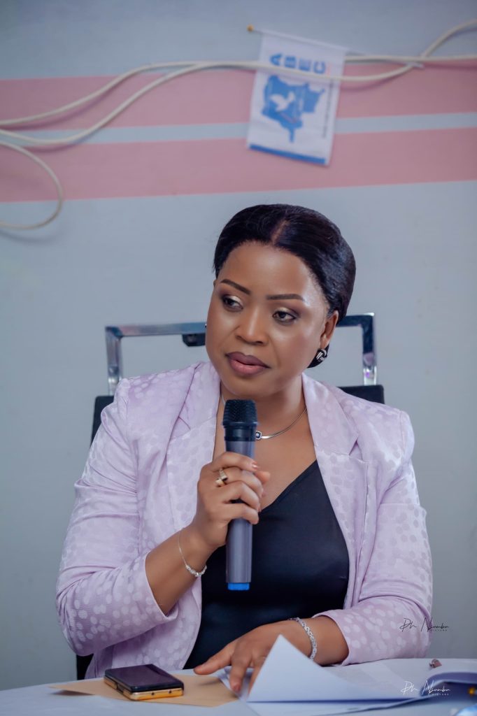 1002656282-682x1024 RDC: ASBL-ABEC, une toute première assemblée générale illuminée par la remarquable présence de la Questeure adjointe de l'Assemblée Nationale