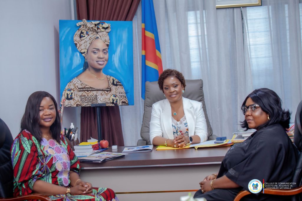 1005099535-1024x682 Assemblée Nationale : La Questeure Adjointe à l'écoute du Forum des Femmes de la Tshopo