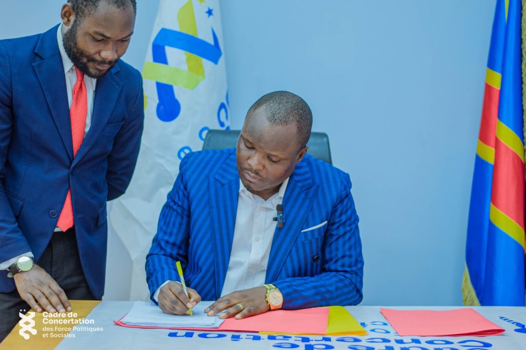 1005109465-1024x682 RDC: Le Cadre de concertations des forces politiques et sociales signe solennellement sa charte fondatrice