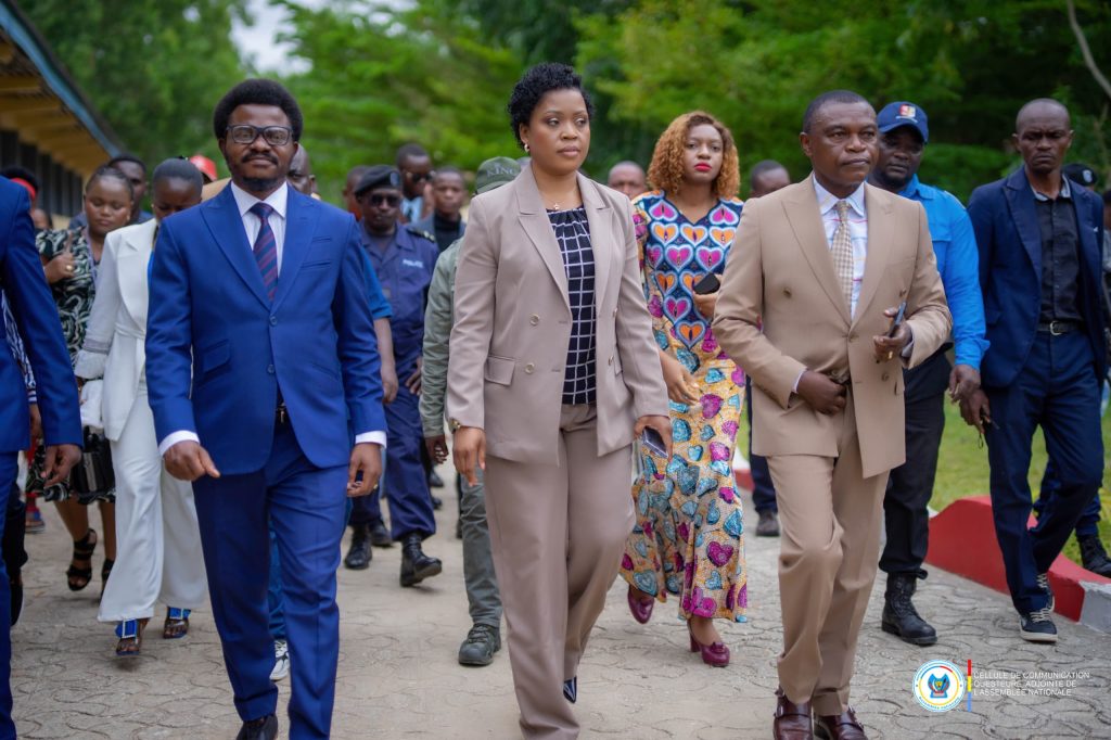 1005150704-1024x682 CONFÉRENCE DÉBAT A L'ISC KISANGANI : L'HONORABLE GRÂCE NEEMA PAININYE APPELLE LA JEUNESSE À SE RANGER DERRIÈRE LE CHEF DE L'ÉTAT FÉLIX ANTOINE TSHISEKEDI TSHILOMBO