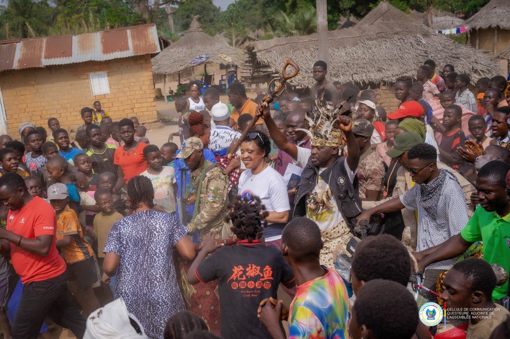 1005163982-1024x682 Province du Bas-Uele: La Questeure adjointe de l'Assemblée nationale foule le sol de Banda ce jeudi