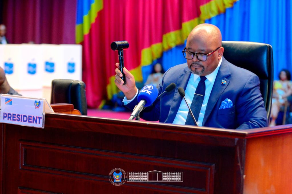 588818-1024x682 Assemblée nationale-Motion de défiance contre le Vice-Premier Ministre de l'Intérieur: le député national Garry Sakata sauve Jacquemain Shabani