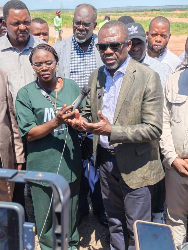 707321-768x1024 RDC-Élections du Comex de la FECOFA : Véron Mosengo démarre sa campagne à partir de Mbuji-Mayi
