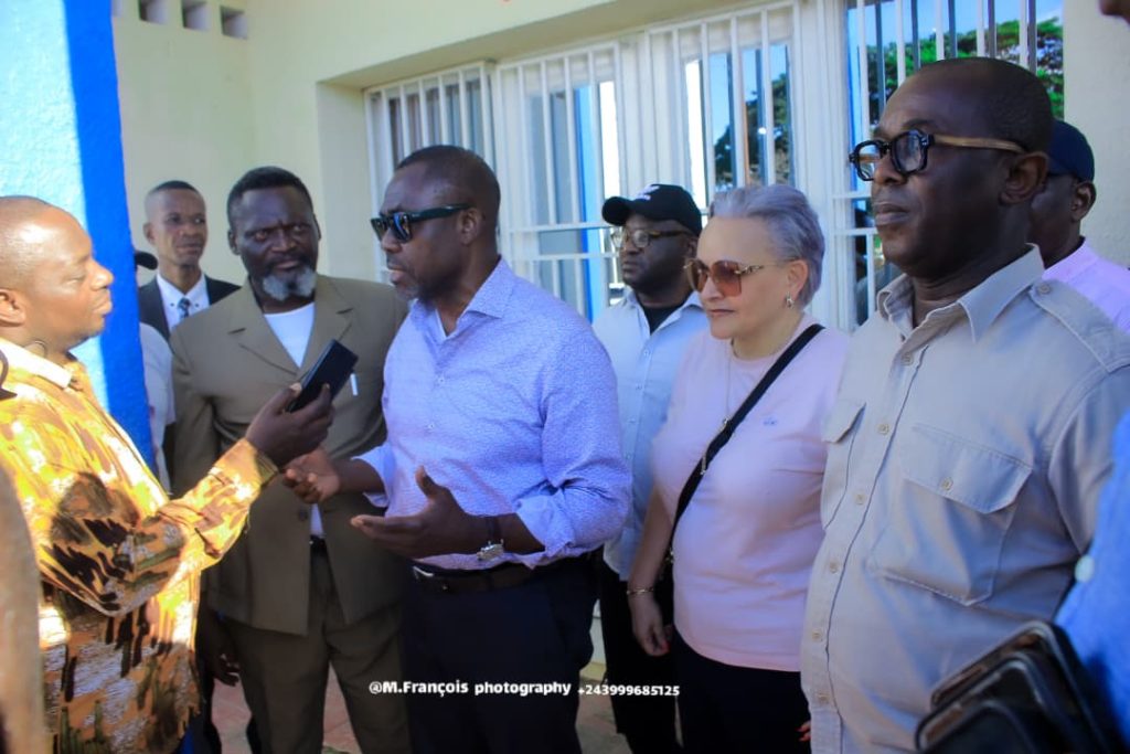 712896-1024x683 FECOFA-Visite des stades Tshikisha, Kashala Bonzola et Katoka: Véron Mosengo promet aux kasaiens de revoir bientôt leurs clubs évoluer à domicile