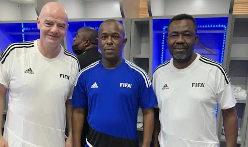 802617 Élections du Comex de la FECOFA: Gianni Infantino félicite vivement Véron Mosengo